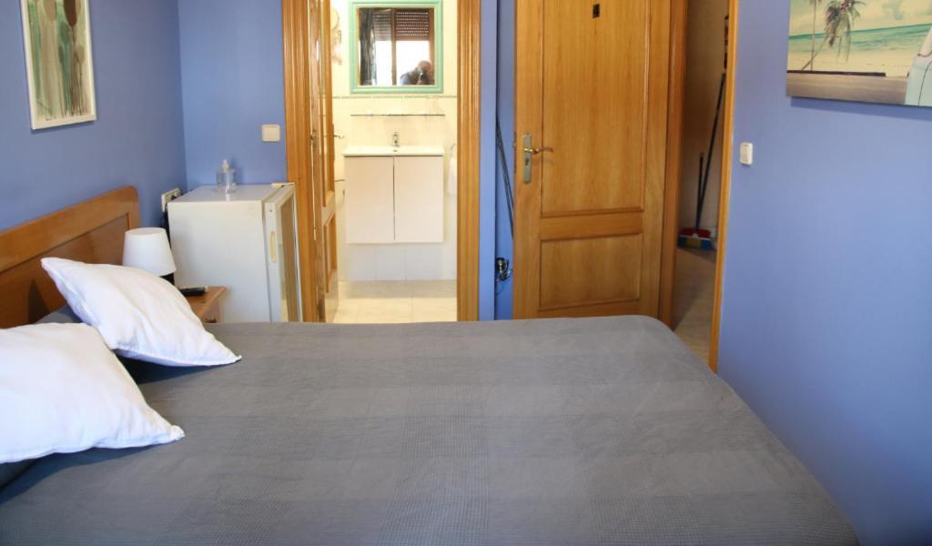 Hostal Burgales Milagro Extérieur photo
