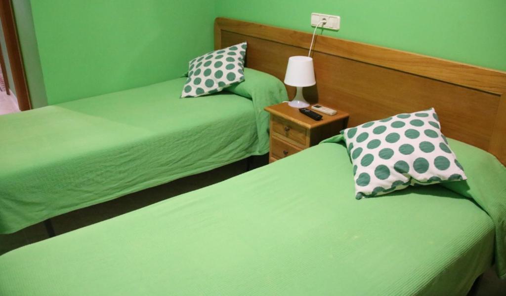 Hostal Burgales Milagro Extérieur photo