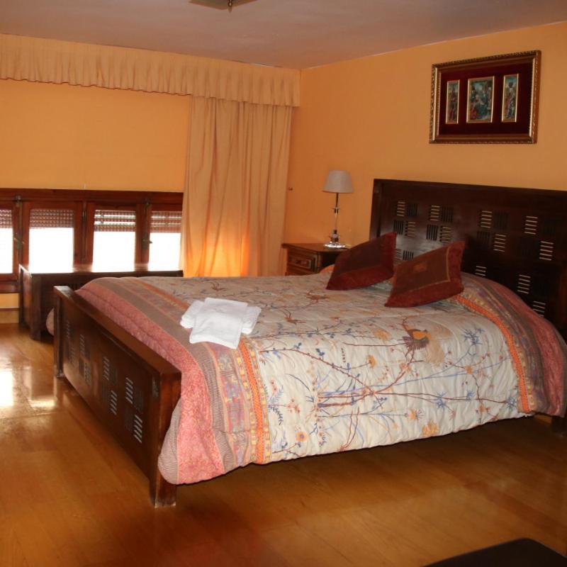 Hostal Burgales Milagro Extérieur photo