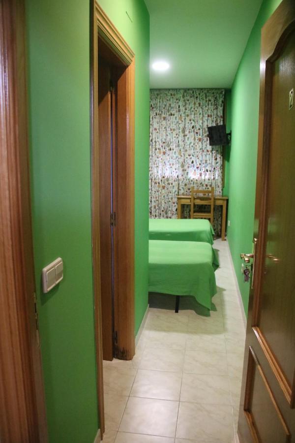 Hostal Burgales Milagro Extérieur photo